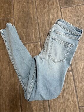 Hollister Light Blue Skinny Jeans - Slim Fit, size 26L